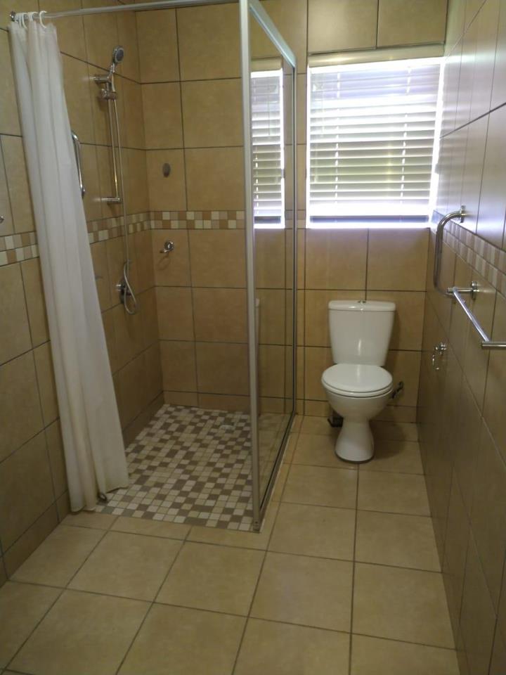 2 Bedroom Property for Sale in Langenhovenpark Free State